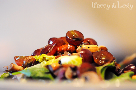 green salad with grape and peanuts
