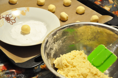 Making Tiramisu Cookies