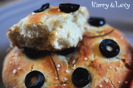 focaccia with rosemary and olives