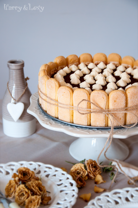 Biscotti Tiramisu Cake